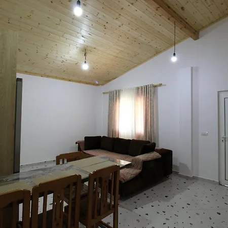 Lakeview Nardi Vila