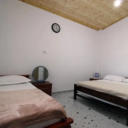 Vila Lakeview Nardi Ksamil