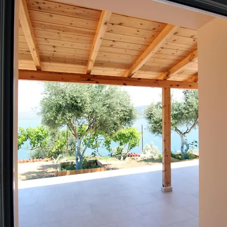 Lakeview Nardi *